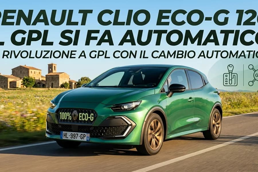 Renault Clio verde chiaro su strada di campagna in una grafica sul motore GPL Eco-G 120.