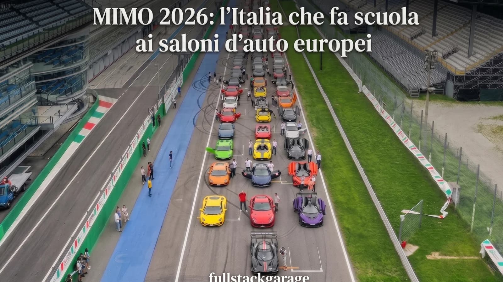 Strada cittadina affollata di auto e spazi espositivi nella copertina del MIMO 2026.