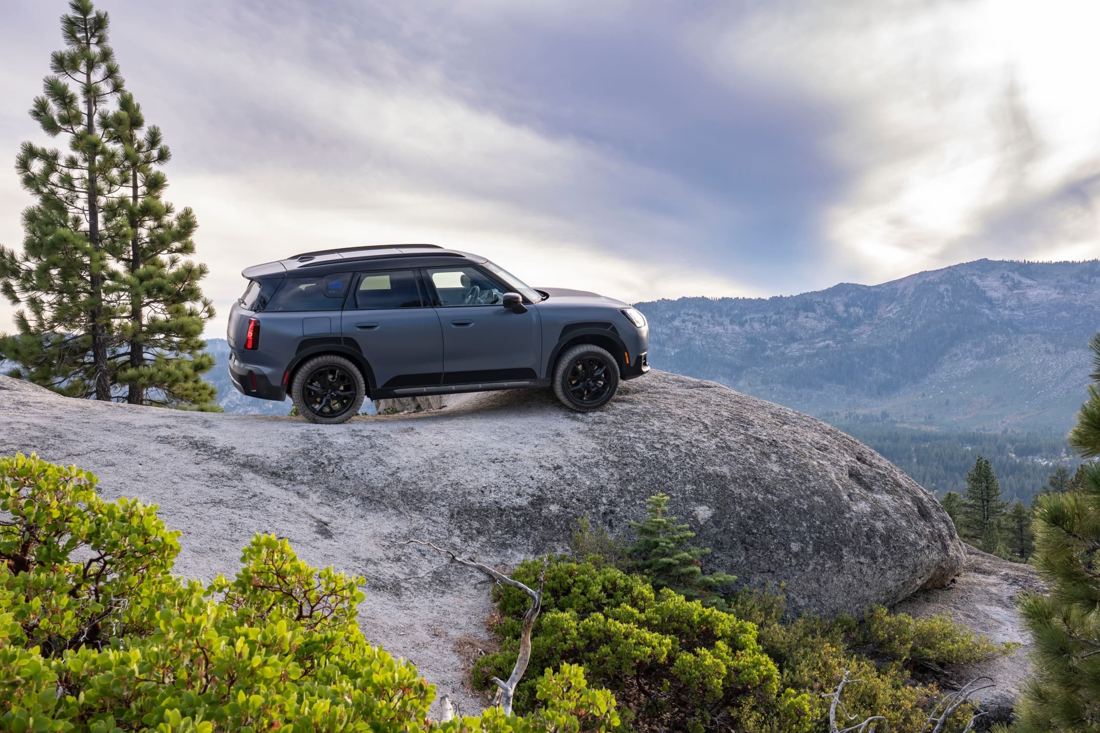 MINI Countryman Untamed Edition tre quarti anteriore